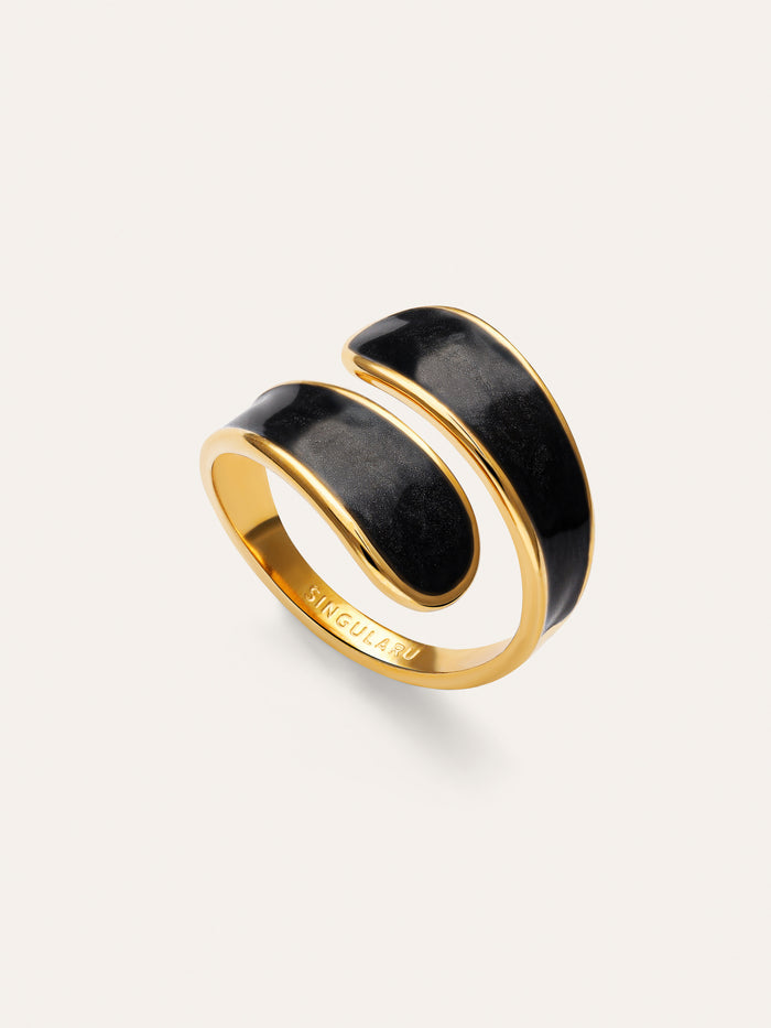 Anillo Abbraccio Black Acero Baño Oro