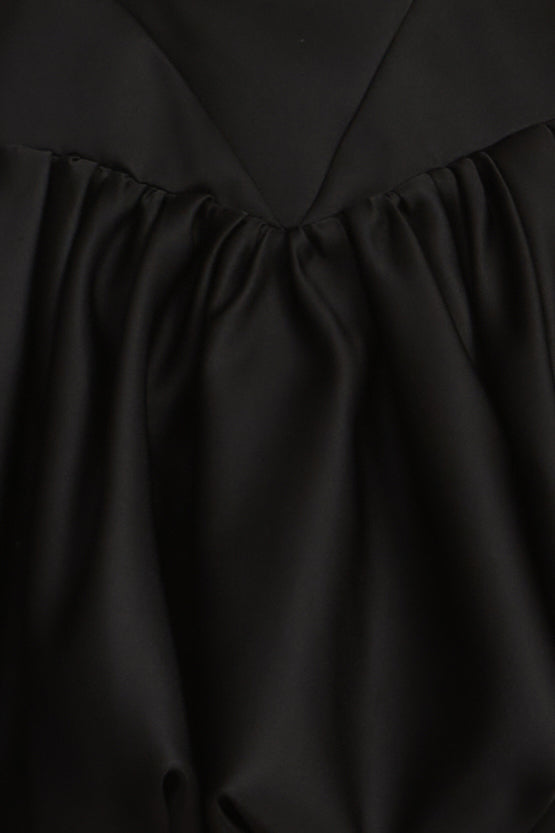 SWATCH: BLACK