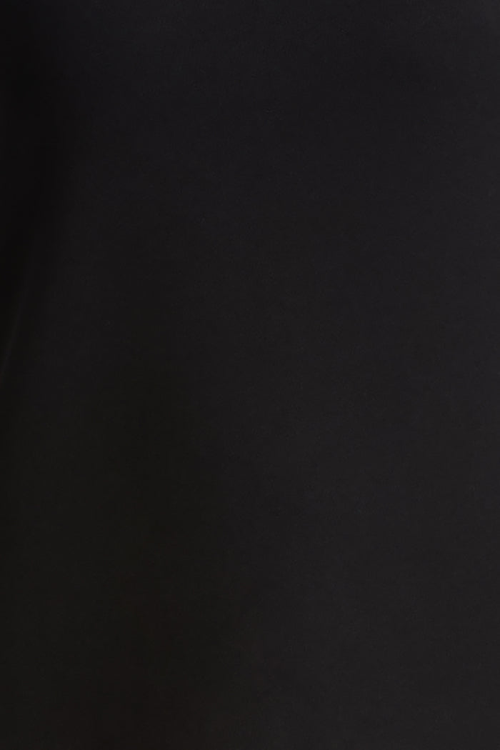 SWATCH: BLACK