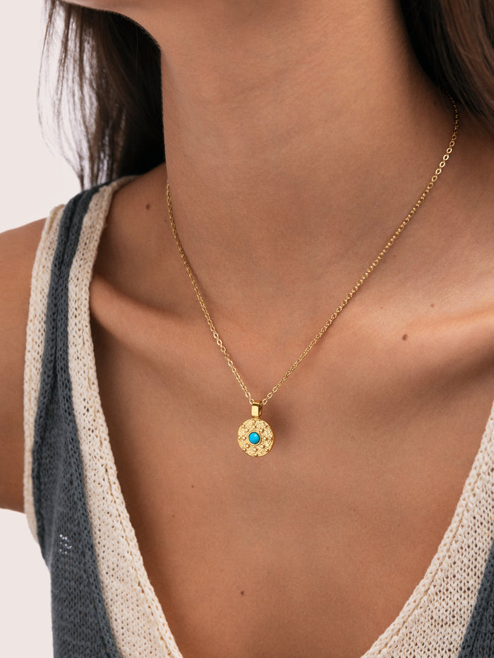 Collar Medallion Aqua Acero Baño Oro