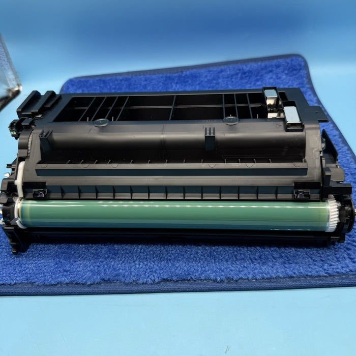 7401912