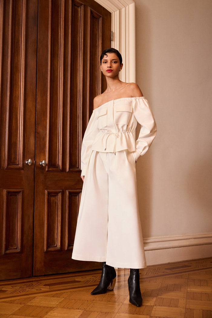 Pleated Front Crop Pant