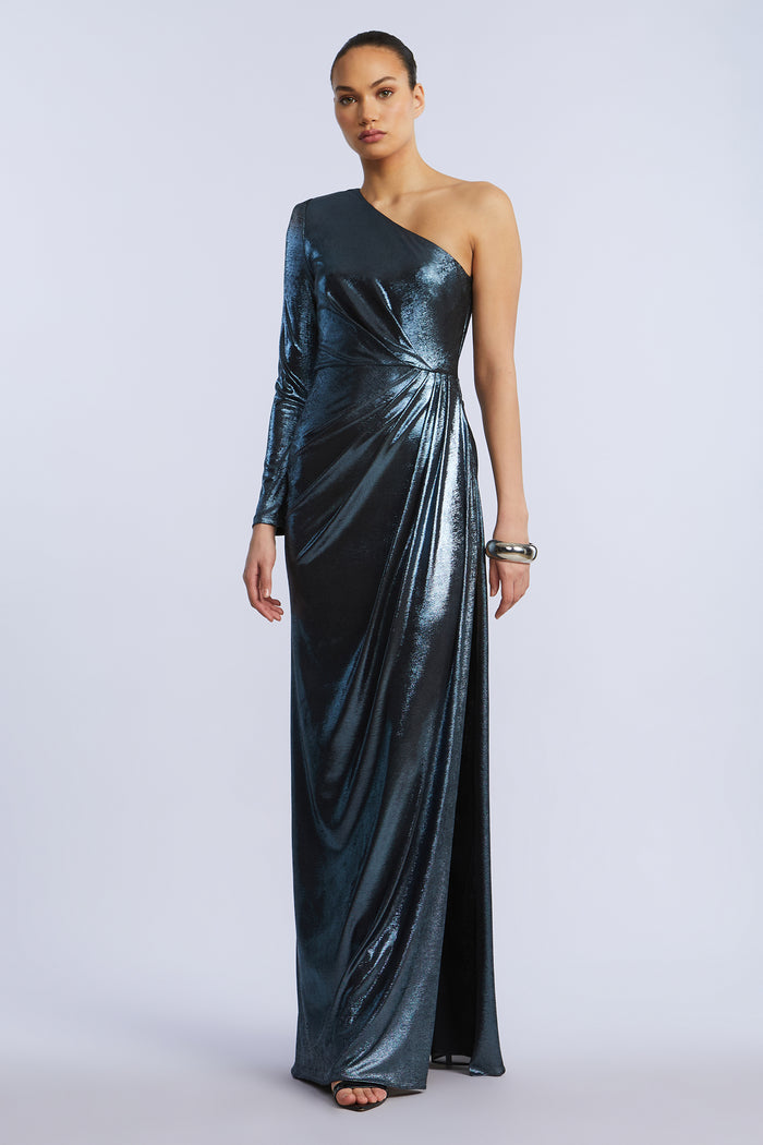 Strong Shoulder Gown