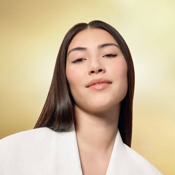 The Illuminating Eye Cream With The Cooling Metal Applicator Tip