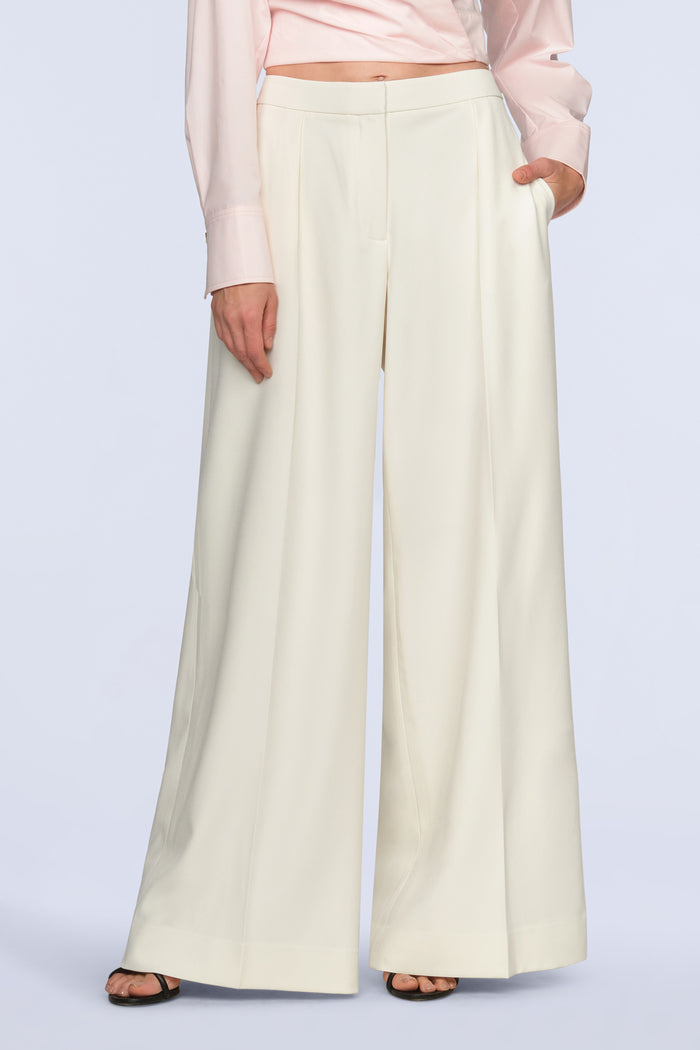 Tina Pant