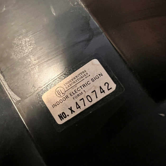 5805637